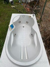 Nuova jacuzzi