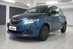 Lancia Ypsilon 1.0 FireFly 5 porte S&S Hybrid Silv