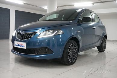 Lancia Ypsilon 1.0 FireFly 5 porte S&S Hybrid Silv