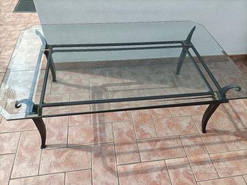 Tavolino in ferro battuto e cristallo 