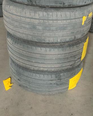 225/40 R20 94Y. - 4 gomme Pirelli P Zero