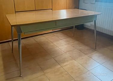 Tavolo Vintage Anni 60/70 in Formica