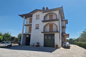 AP258 - Appartamento al grezzo di 100 mq a Torrita