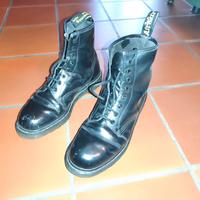 Anfibi Dr.Martens neri 8 buchi taglia 44