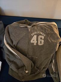 4 capi felpa piu piumini 