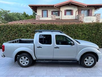 Nissan Navara 2.5