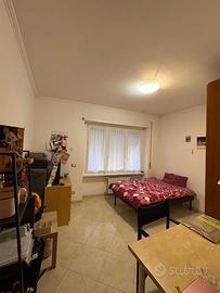 Stanza singola metro Lucio Sestio, Giulio Agricola