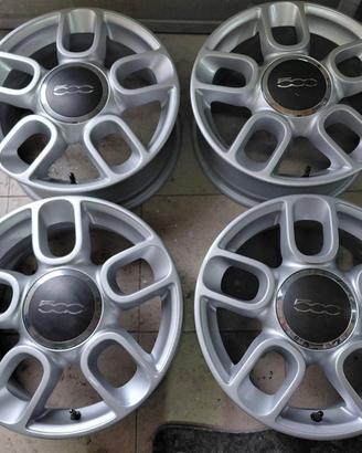 Cerchi in lega da 15 pollici per Fiat 500 3 porte