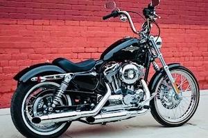 Harley Davidson Sportster 1200 Seventy Two Style