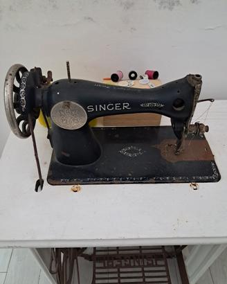 SINGER MACCHINA DA CUCIRE CON MOBILETTO