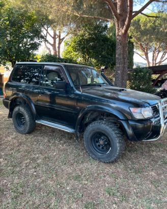 Nissan patrol gr 61