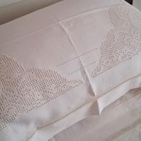 completo letto in  puro lino e uncinetto