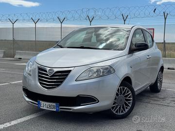 LANCIA YSPILON 1.2 BENZINA 5PORTE 2011 54.000 REAL