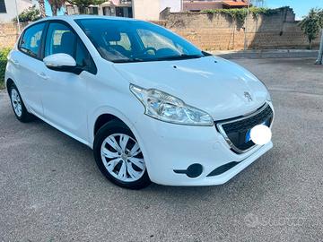 Peugeot 208 1.4 HDi 68 CV 5 porte "Active" perfe
