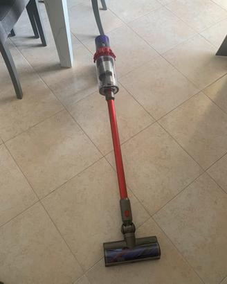 Dyson v 10 nuova