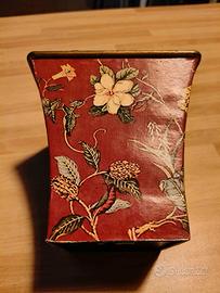 Portavaso in plastica decorato floreale