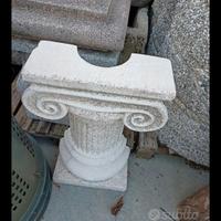 capitello, mezzo in graniglia di marmo 