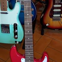 FENDER STRATOCASTER SQUIER MINI DAKOTA RED