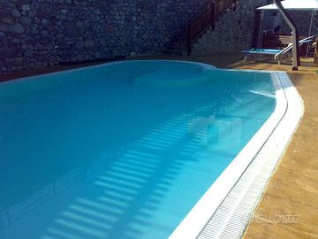 Piscina privata , uso esclusivo