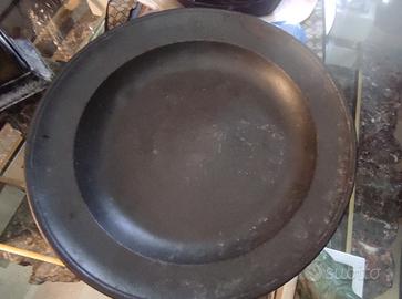 Antico piatto in peltro 