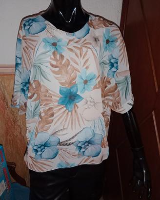 blusa a fiori 