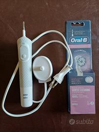 spazzolino elettrico ORAL B + ricambi
