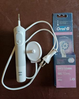 spazzolino elettrico ORAL B + ricambi