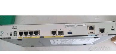 Router CISCO C1117-4P