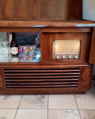 Mobile radio con giradischi Fonmusik anni '40