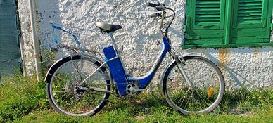 Bici elettrica da passeggio, motore Shimano