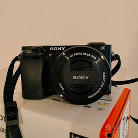 Fotocamera digitale Mirrorless Sony Alpha 6000