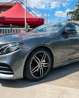 Mercedes-benz E 220 d Coupé Auto Premium Plus