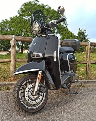 Lambretta V200 Special Km 2000! 