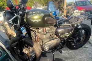 Moto Triumph scrambler 900 cc per ricambi  2018