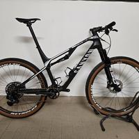 Canyon Lux mtb Full CF7 XX1 AXS
TAGLIA XL 2021