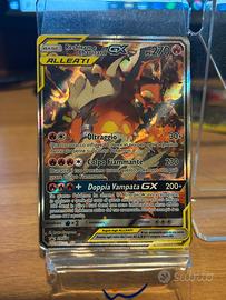 Reshiram e Charizard GX Full Art Promo SM201 ITA
