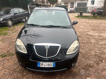Lancia Ypsilon 1.2.