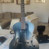 Godin 5th Avenue Kingpin P90 Black