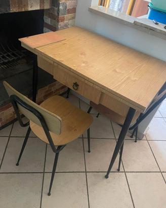 tavoli, reti, spalliera, sedie