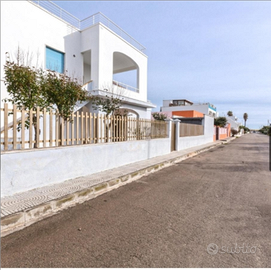 A due passi dal mare in Porto Cesareo Torre lapill