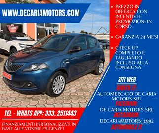 LANCIA Ypsilon Hybrid 1.0 Benz. 70CV Silver - 2022