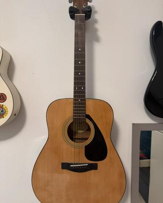Chitarra YAMAHA F310