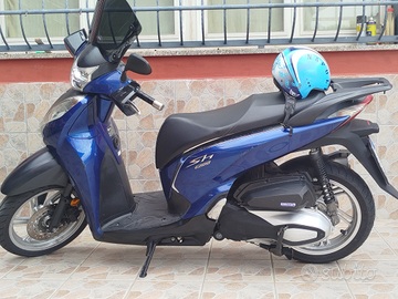 Sh 300 led sport ABS motore 350 2024 italiano