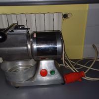 Grattugia professionale trifase