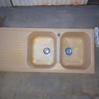 Lavello in fragranite compreso di miscelatore