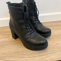 Stivaletti donna in pelle