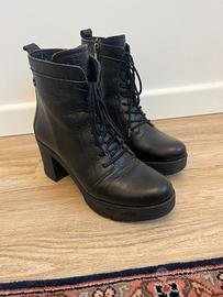 Stivaletti donna in pelle