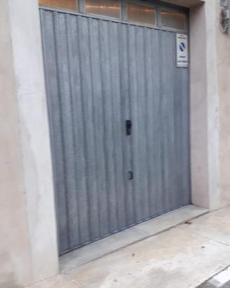 Serranda basculante motorizzata