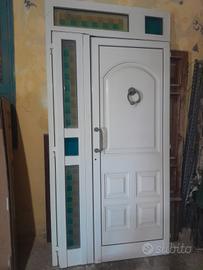 Porta in alluminio pantografata 