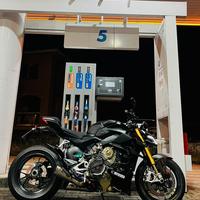 Ducati streetfighter V4S